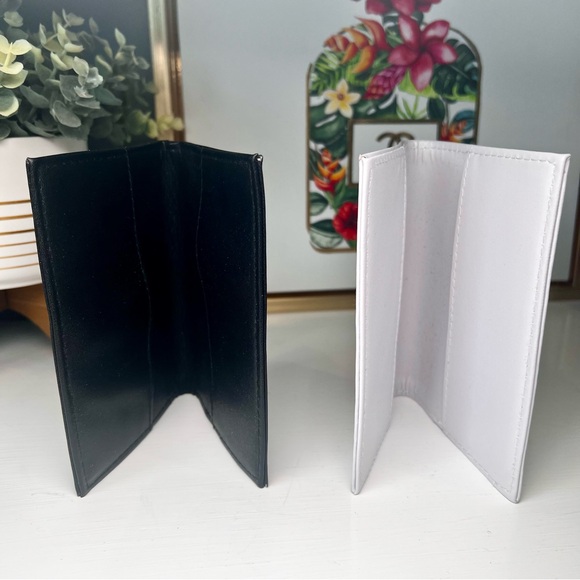 Mr & Mrs Passport Holders Black & White - Picture 2 of 3